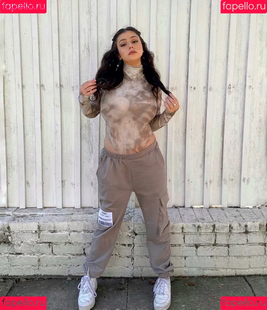 Marisa Groch Onlyfans Photo Gallery 