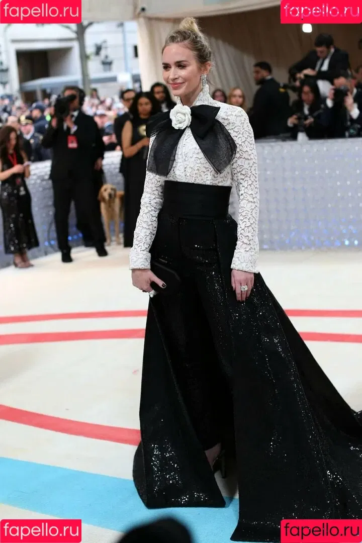 Emily Blunt Onlyfans Photo Gallery 