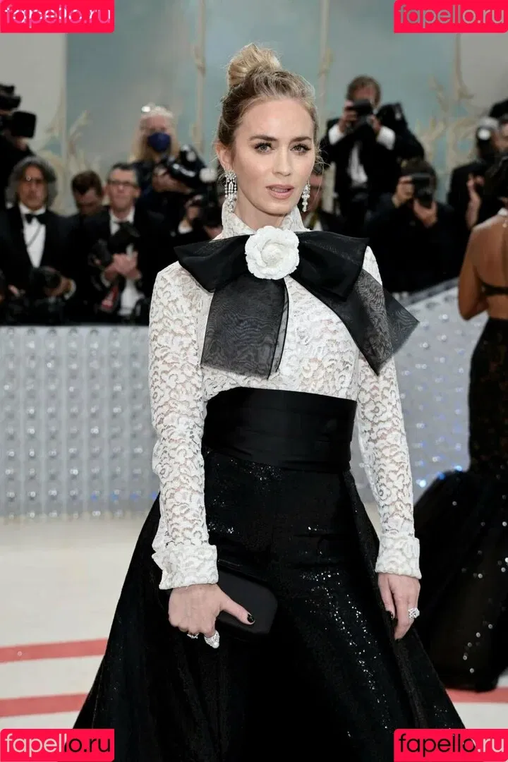 Emily Blunt Onlyfans Photo Gallery 