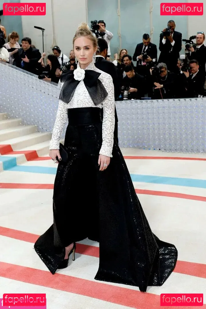 Emily Blunt Onlyfans Photo Gallery 