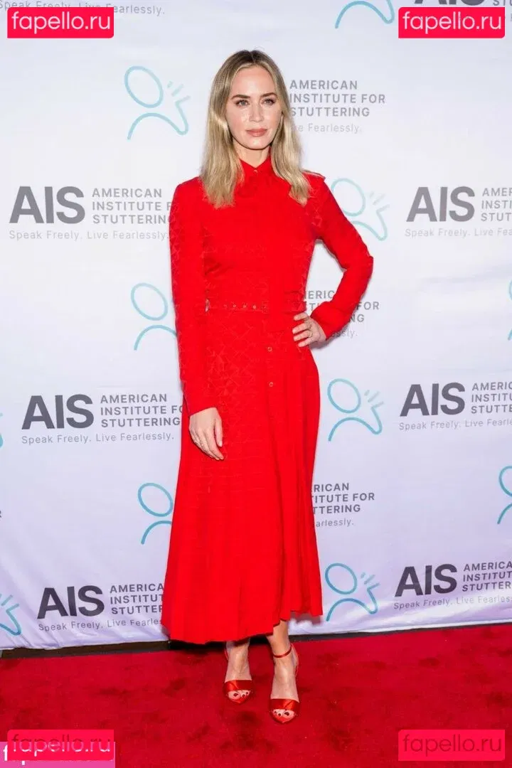 Emily Blunt Onlyfans Photo Gallery 