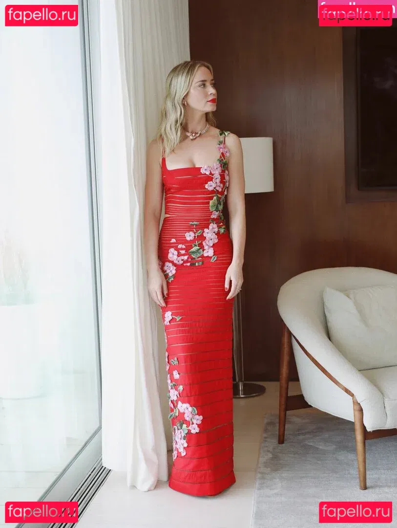 Emily Blunt Onlyfans Photo Gallery 