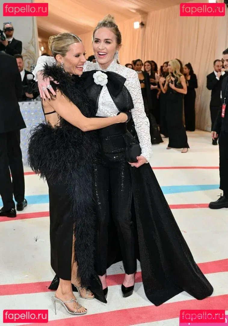 Emily Blunt Onlyfans Photo Gallery 