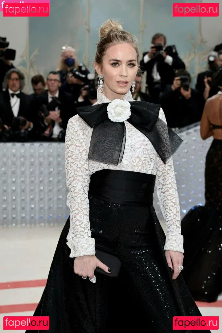 Emily Blunt Onlyfans Photo Gallery 