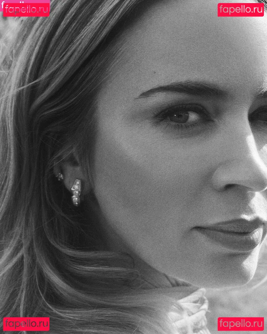 Emily Blunt Onlyfans Photo Gallery 
