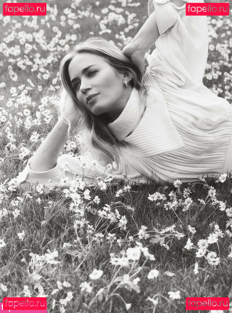 Emily Blunt Onlyfans Photo Gallery 