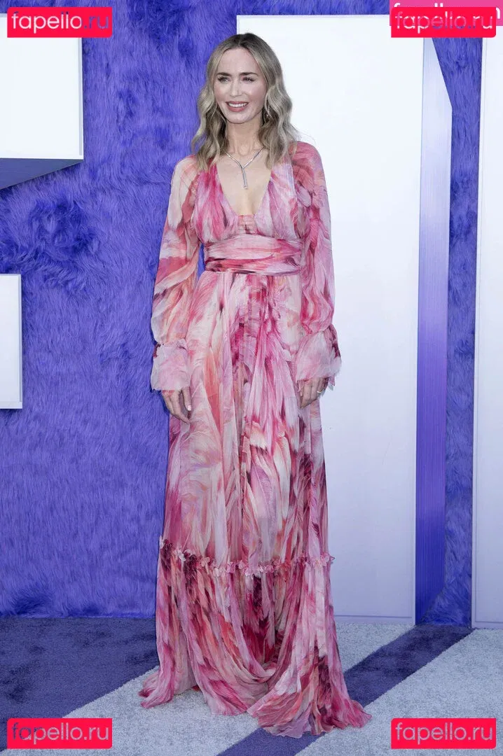 Emily Blunt Onlyfans Photo Gallery 