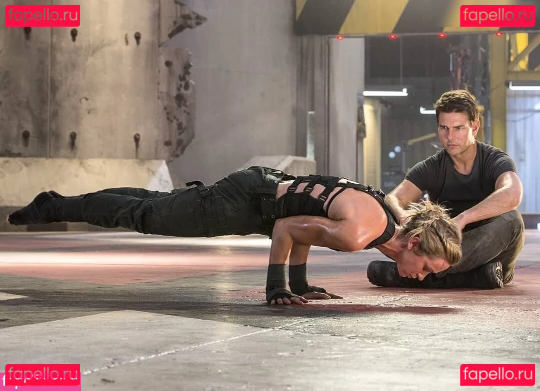 Emily Blunt Onlyfans Photo Gallery 