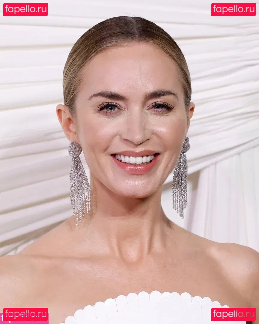 Emily Blunt Onlyfans Photo Gallery 