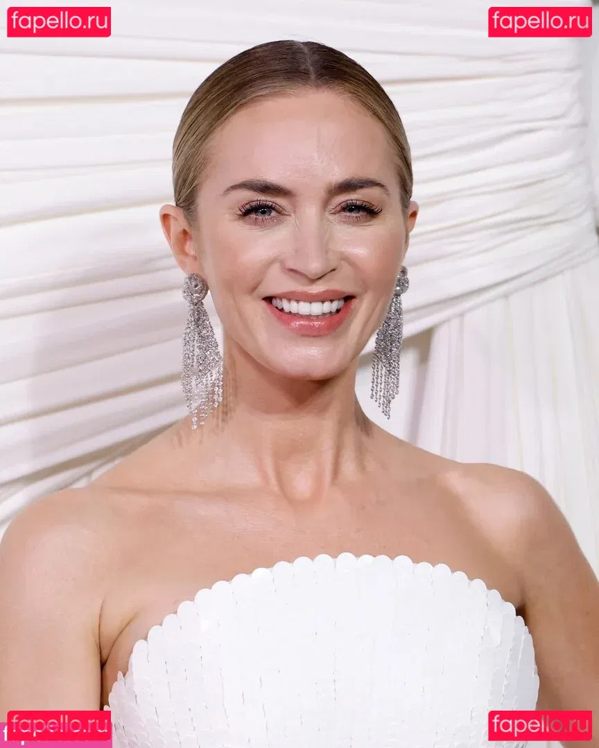 Emily Blunt Onlyfans Photo Gallery 