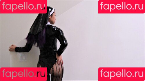 Stella Chung Onlyfans Photo Gallery 