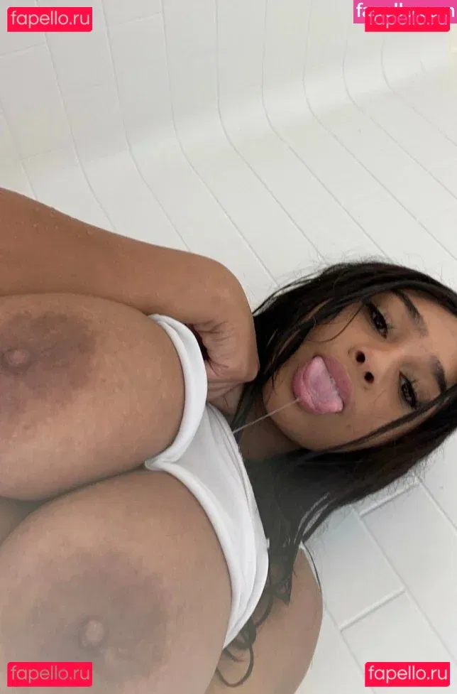 thebaebreanna1 Onlyfans Photo Gallery 