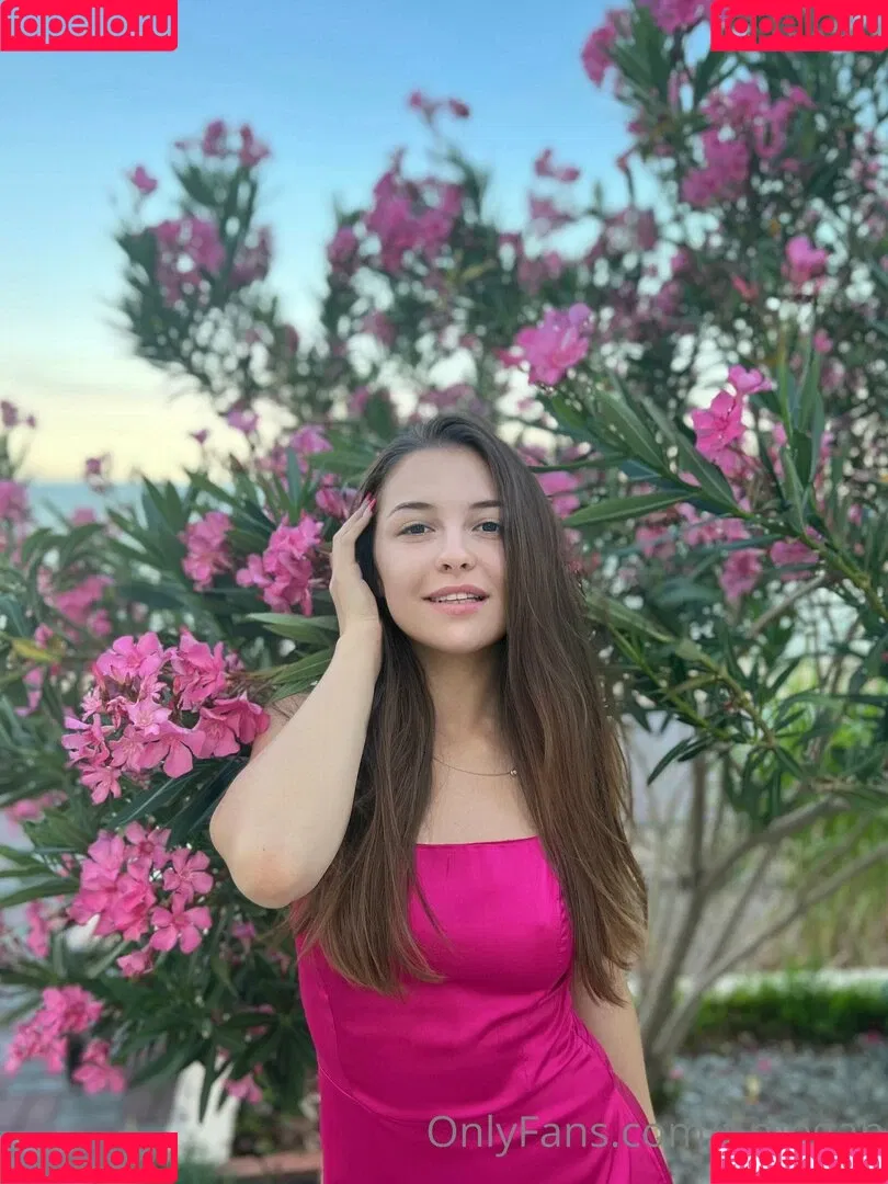 t.megan Onlyfans Photo Gallery 
