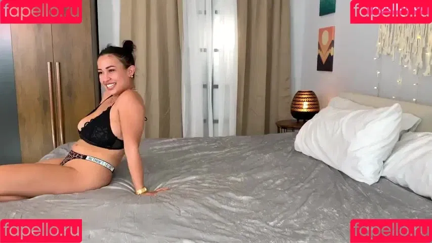 Elizabeth Anne Pelayo Onlyfans Photo Gallery 
