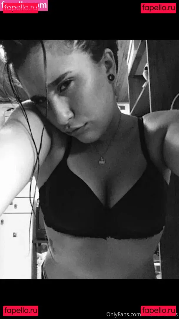 elisabetnievas Onlyfans Photo Gallery 