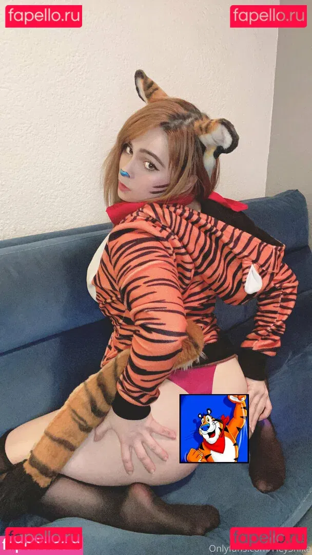 HeyShika Onlyfans Photo Gallery 