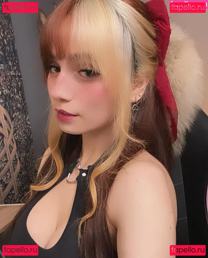 HeyShika Onlyfans Photo Gallery 