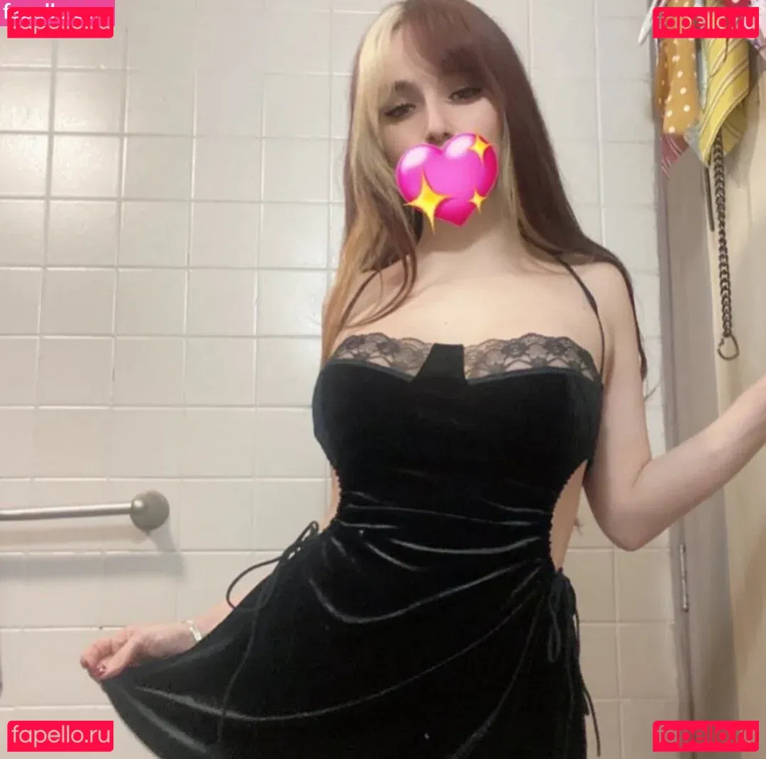 HeyShika Onlyfans Photo Gallery 