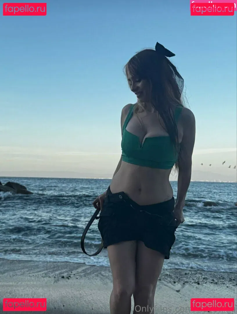 HeyShika Onlyfans Photo Gallery 