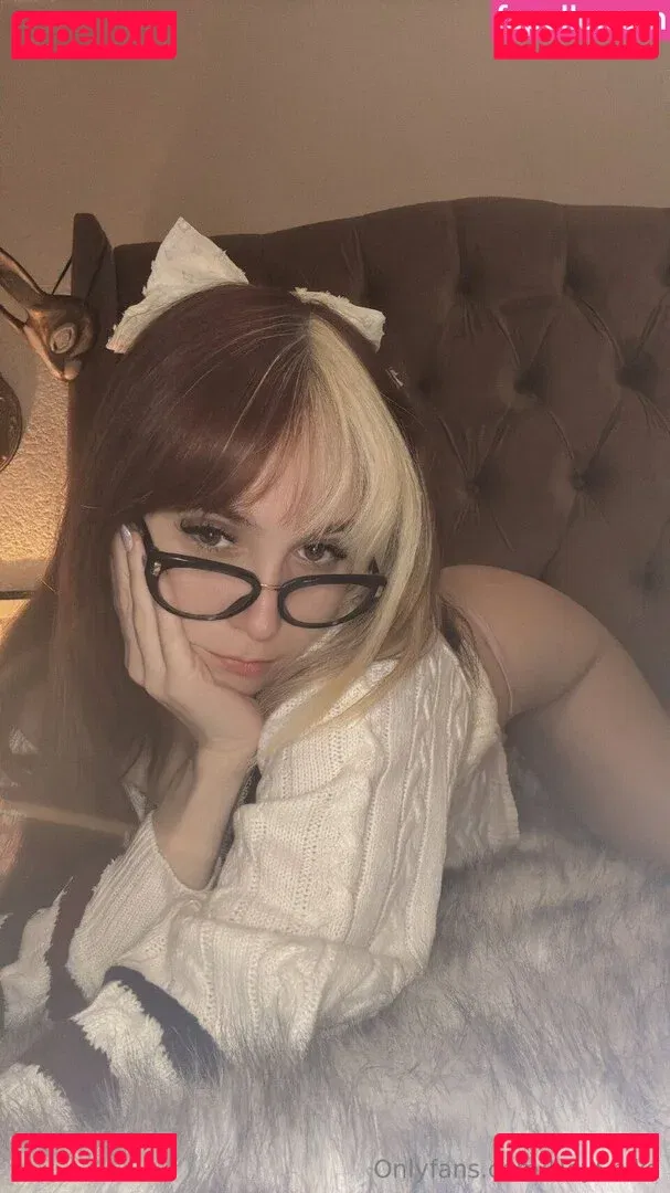 HeyShika Onlyfans Photo Gallery 