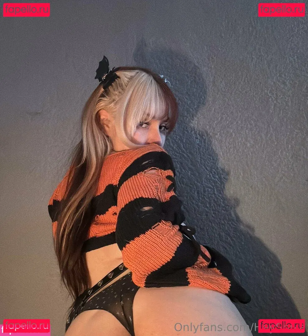 HeyShika Onlyfans Photo Gallery 