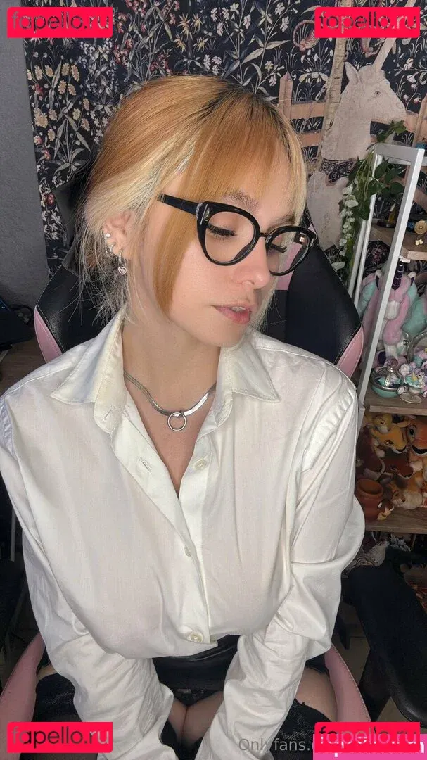 HeyShika Onlyfans Photo Gallery 