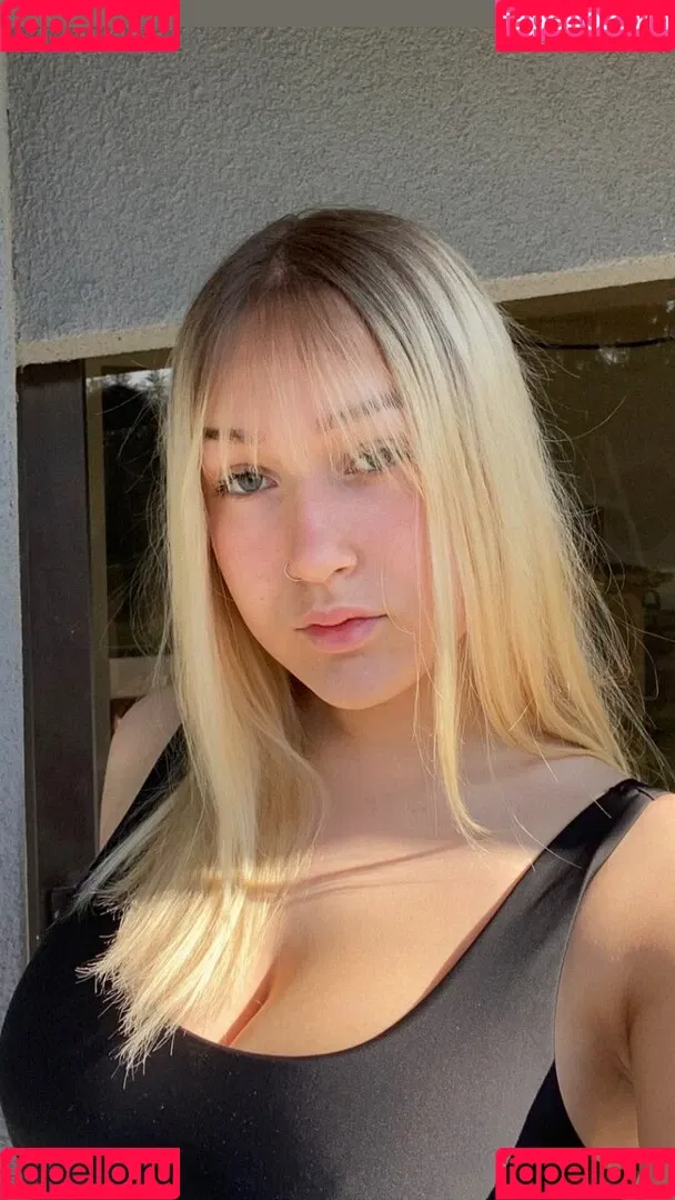 Elina Onlyfans Photo Gallery 