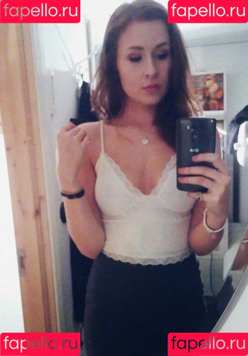 Elina Onlyfans Photo Gallery 