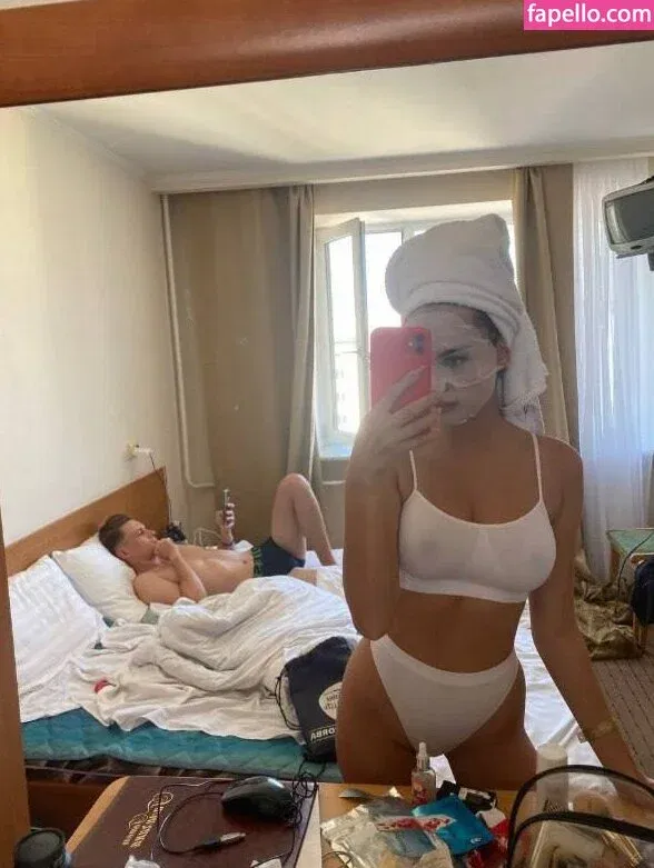 Vlada Soloviova Onlyfans Photo Gallery 