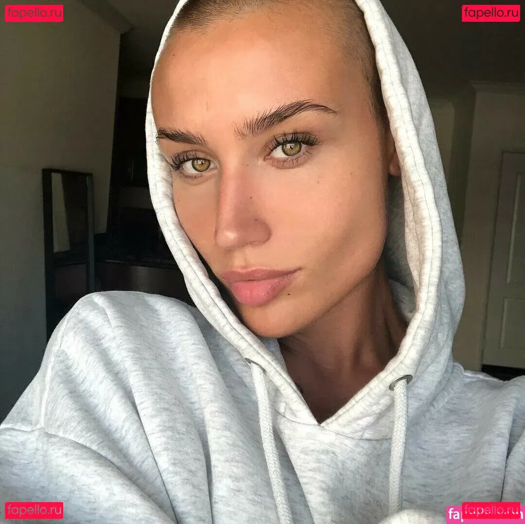 Vendela Lindblom Onlyfans Photo Gallery 