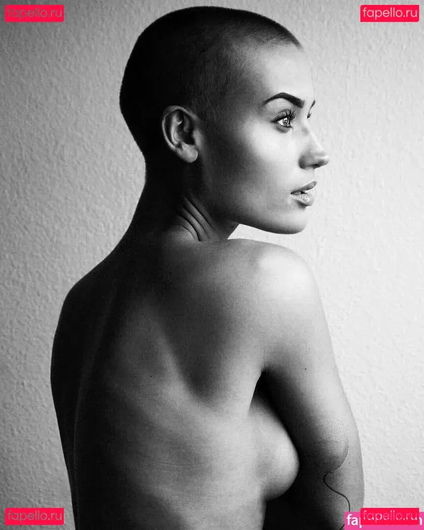 Vendela Lindblom Onlyfans Photo Gallery 