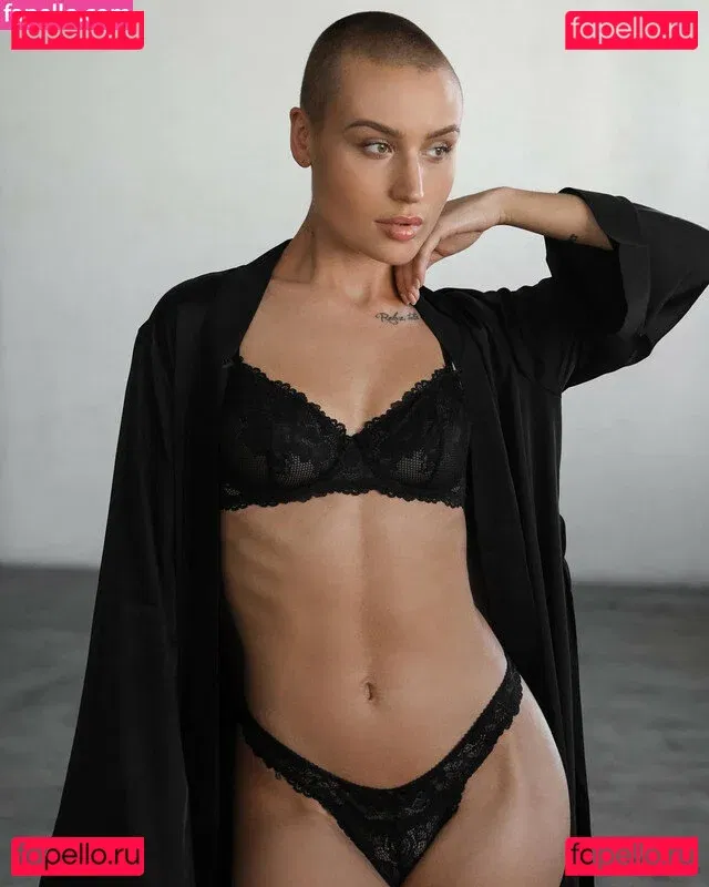 Vendela Lindblom Onlyfans Photo Gallery 