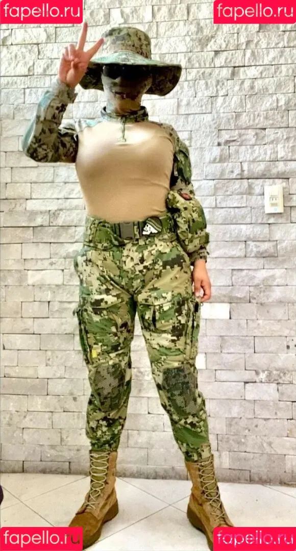 zam.pe Onlyfans Photo Gallery 