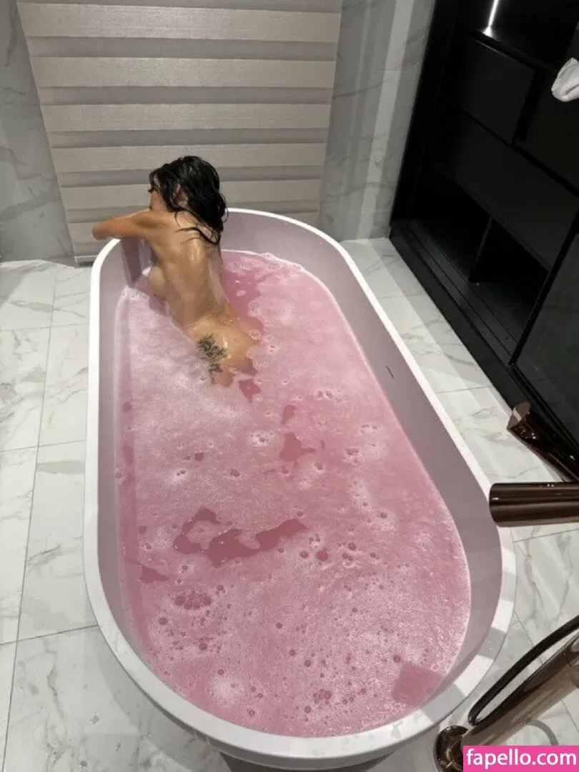 Jennifer Ngo Onlyfans Photo Gallery 