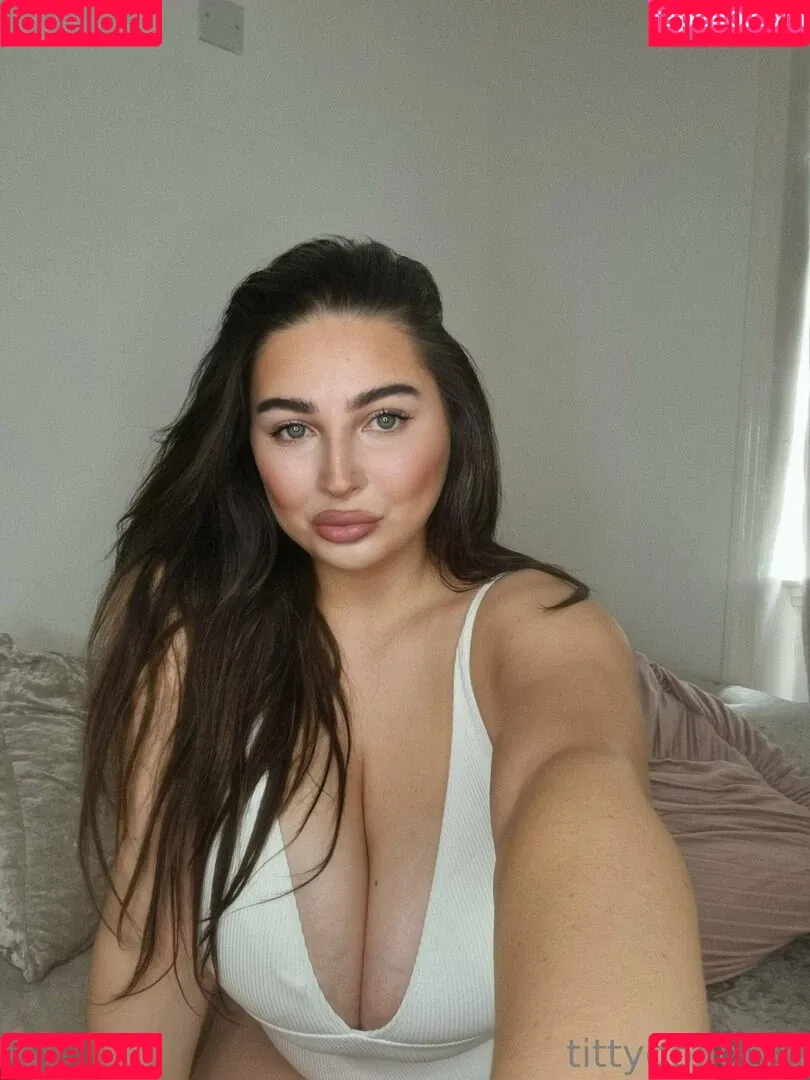 freetittygoddess Onlyfans Photo Gallery 