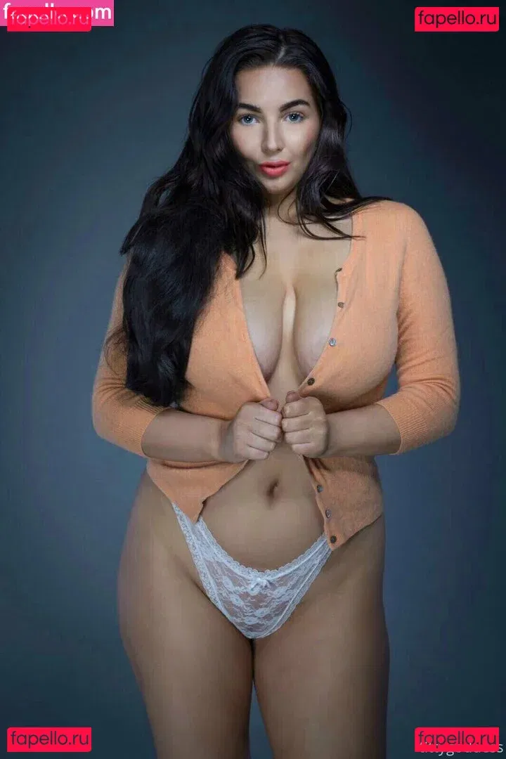 freetittygoddess Onlyfans Photo Gallery 