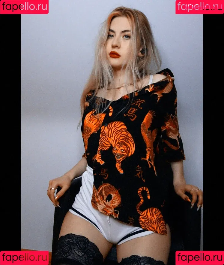 ASMR Onuri Onlyfans Photo Gallery 