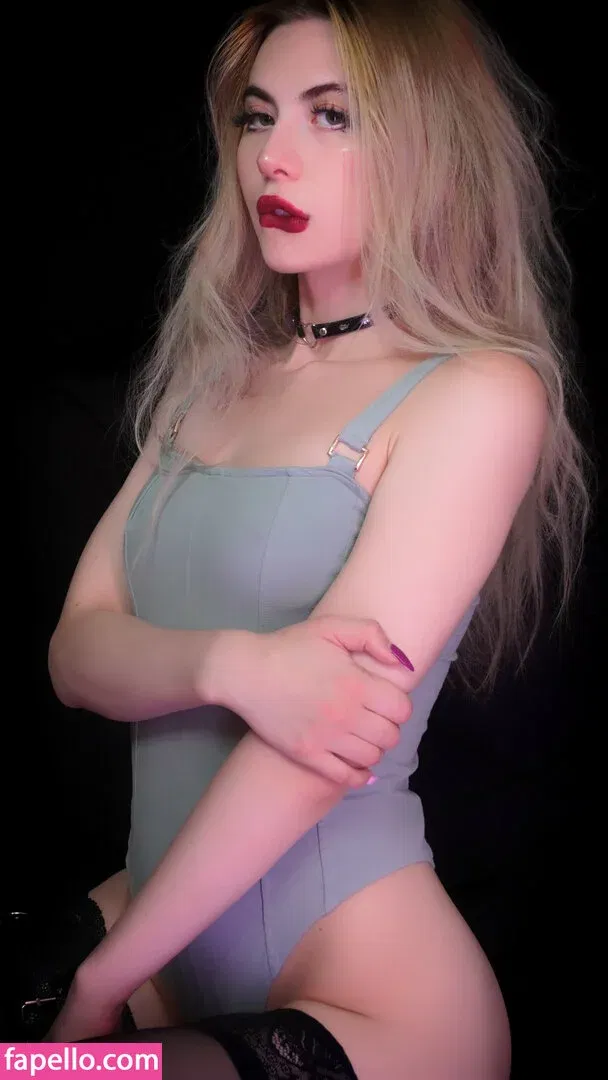 ASMR Onuri Onlyfans Photo Gallery 