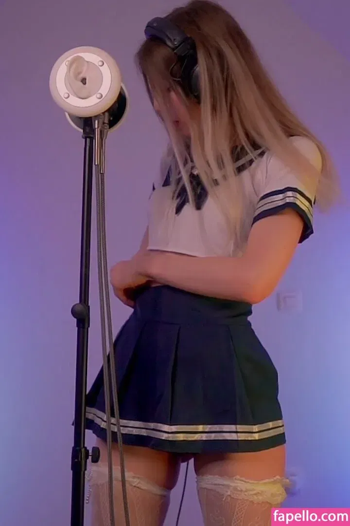 ASMR Onuri Onlyfans Photo Gallery 