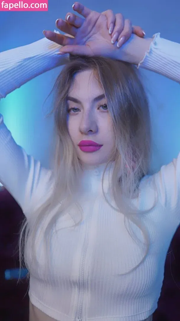 ASMR Onuri Onlyfans Photo Gallery 