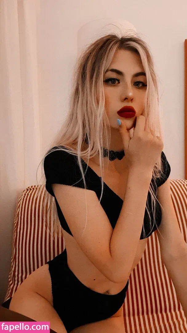 ASMR Onuri Onlyfans Photo Gallery 