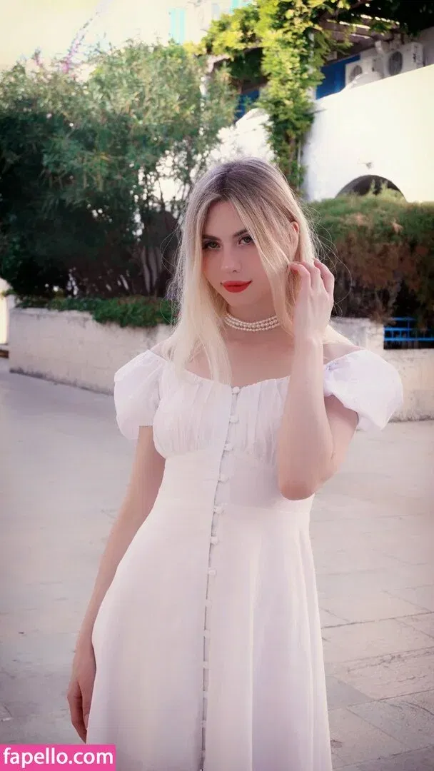 ASMR Onuri Onlyfans Photo Gallery 