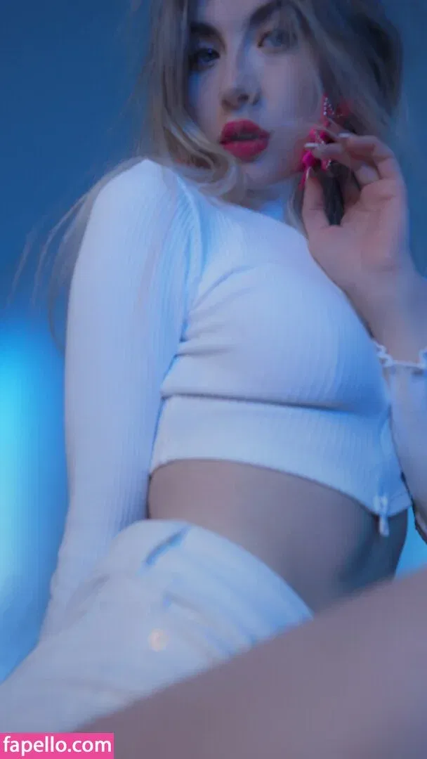 ASMR Onuri Onlyfans Photo Gallery 