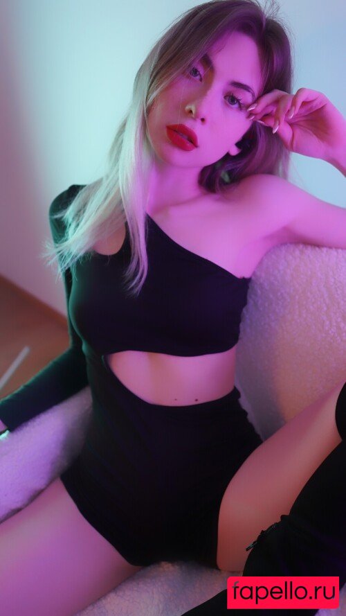 ASMR Onuri Onlyfans Photo Gallery 