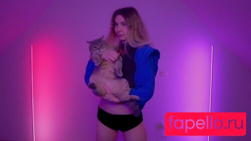 ASMR Onuri Onlyfans Photo Gallery 