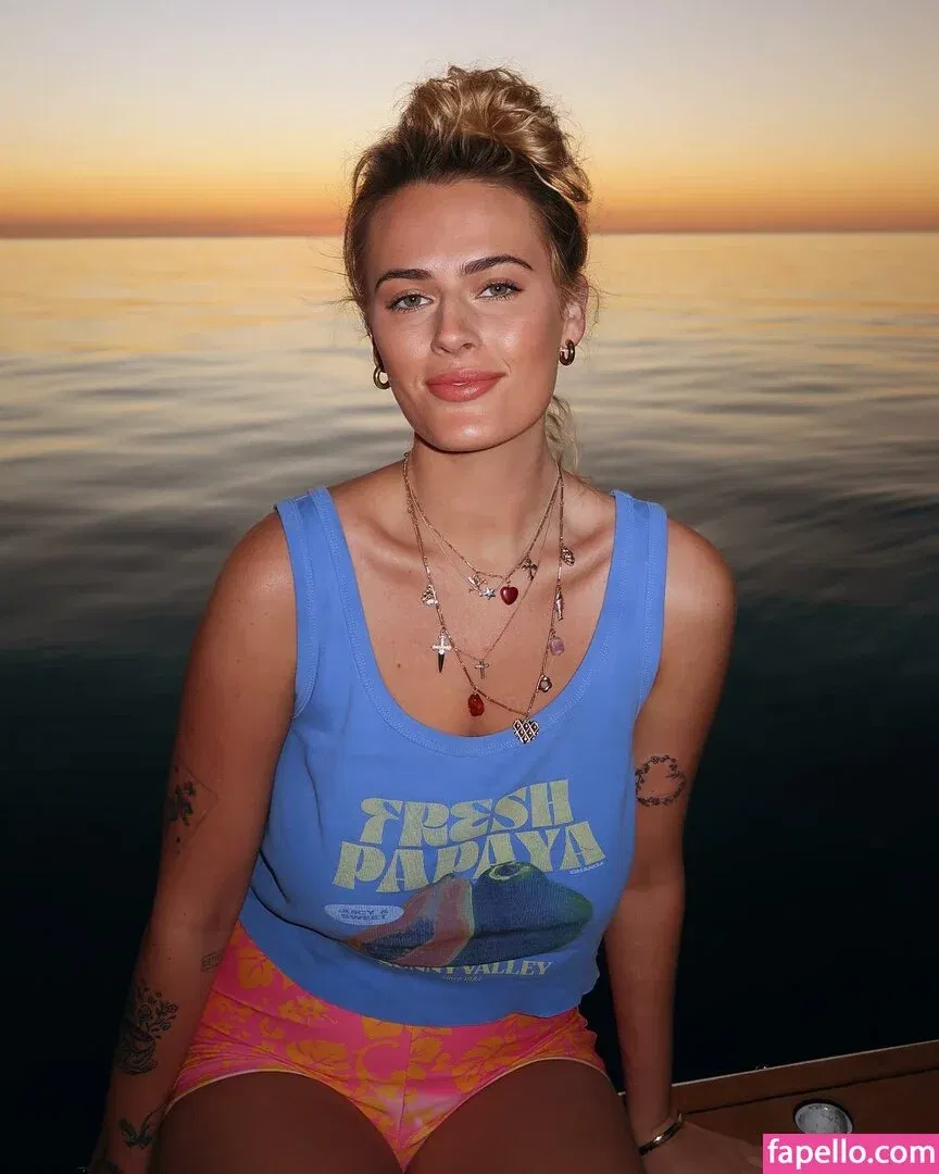 Coffey Sisters Onlyfans Photo Gallery 