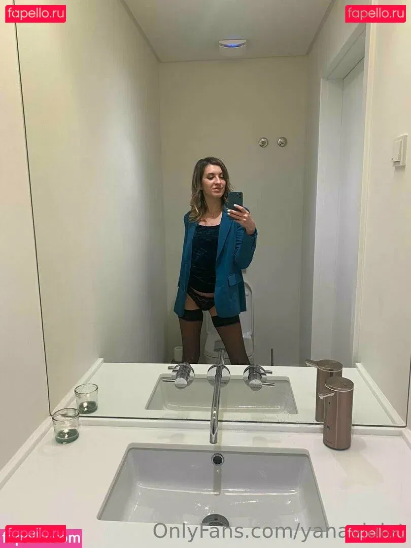 yanaviolet Onlyfans Photo Gallery 