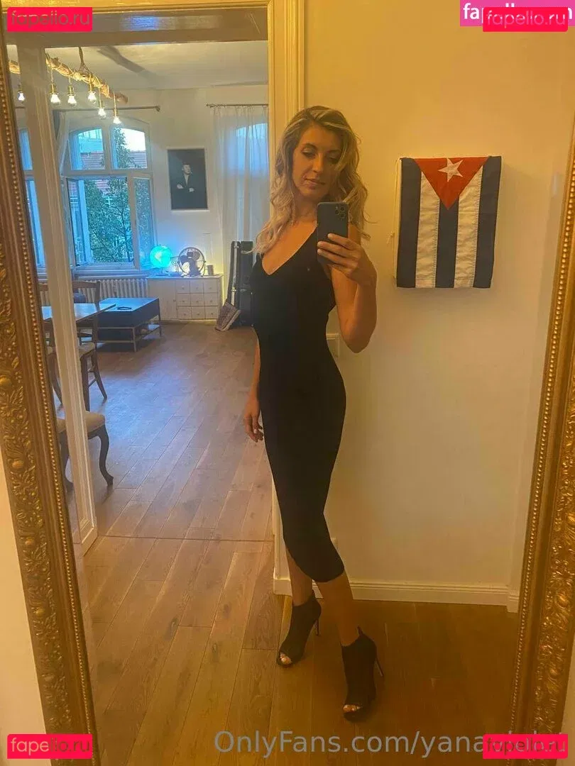 yanaviolet Onlyfans Photo Gallery 