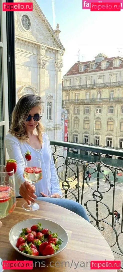 yanaviolet Onlyfans Photo Gallery 