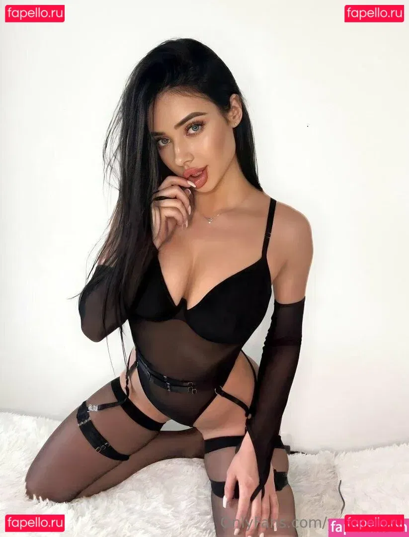 yanaviolet Onlyfans Photo Gallery 